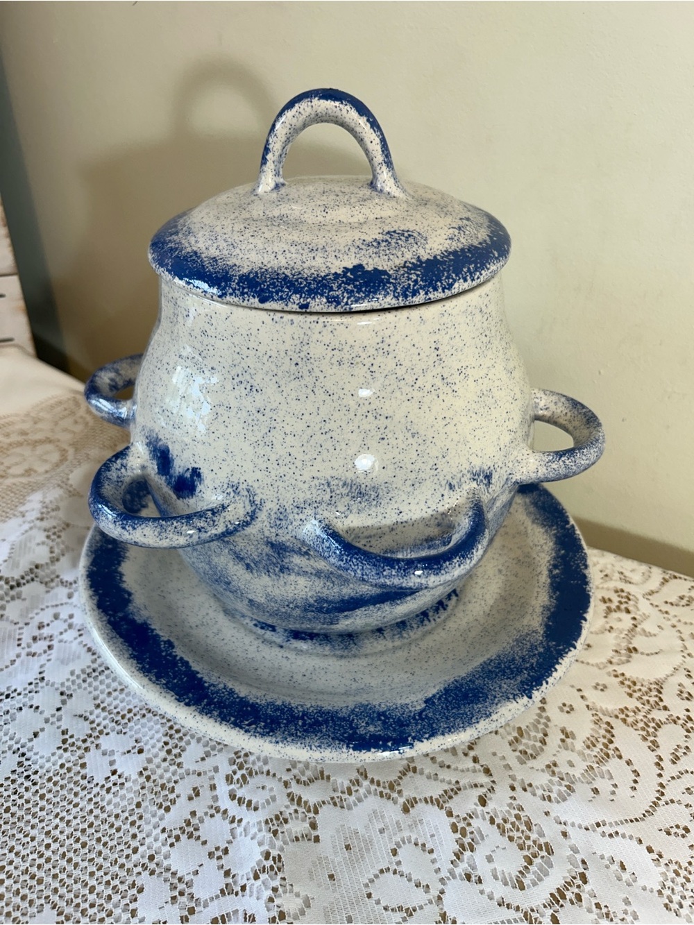 Vintage Byron Blue Speckled Spongewear Ceramic Lidded Tureen Pot & Plate Set